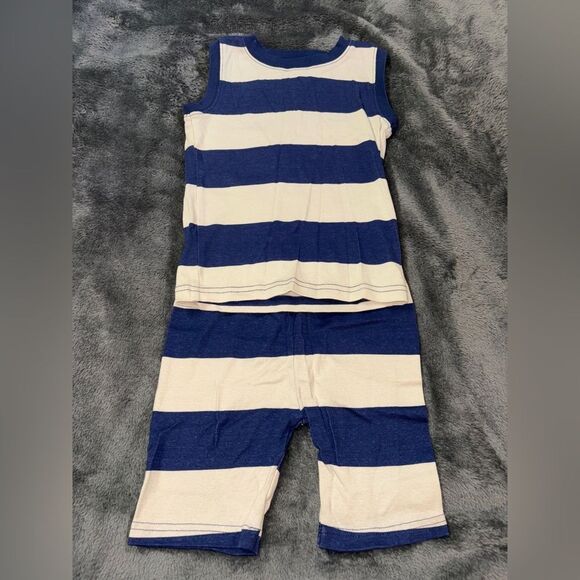 Carters size 5 striped summer pajama set - Picture 1 of 1